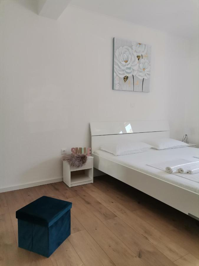 Apartmani Radic Primošten Екстериор снимка
